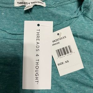 maggie triblend cropped tee, blue, size xs
